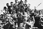 向“4月会”清晰的历史认识致以热烈的掌声