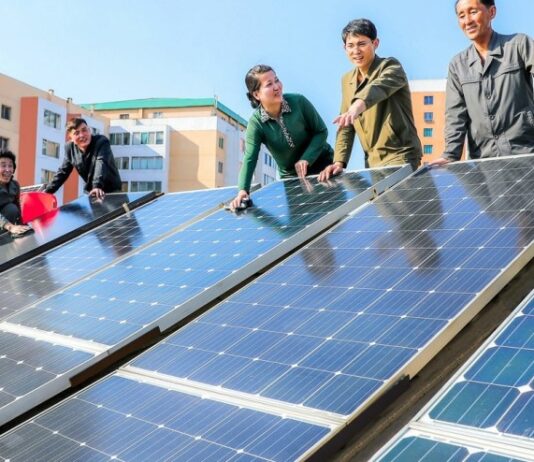 电力紧缺下朝鲜关注太阳能发电,向中国企业订购“一体化ESS”
