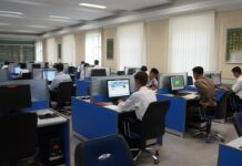 North Korea replaces all foreign student dormitory staff at Kim Il Sung University Students work at computers inside a computer center at Kim Il Sung University in Pyongyang