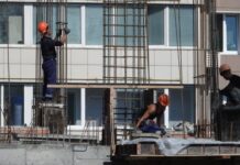 North Korean dispatched workers at a construction site in Vladivostok, Russia