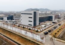 North Korea’s new factories struggle as workers sent to mines Aerial view of a newly built local industrial factory complex in Jaeryong county, South Hwanghae province, North Korea