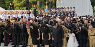 Kim Ju Ae’s blank expression reveals North Korea’s deeper worries Kim Jong Un, daughter Kim Ju Ae and wife Ri Sol Ju visit war martyrs' tomb in Pyongyang