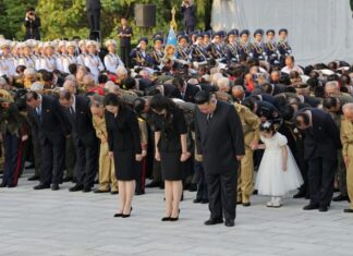 Kim Jong Un, daughter Kim Ju Ae and wife Ri Sol Ju visit war martyrs' tomb in Pyongyang