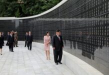Kim Ju Ae’s contrasting expressions offer clues to her succession training Kim Jong Un and Kim Ju Ae walk past a wall inscribed with names at the Taesong Mountain Revolutionary Martyrs' Cemetery in Pyongyang, flanked by North Korean officials, during an Aug. 14 visit marking the 81st anniversary of Korea's liberation.