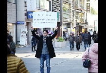 北청진 출신 청년 “프리허그로 ‘마음의 통일’ 이뤄요”